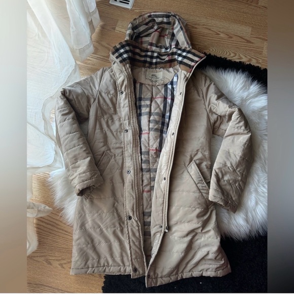 authentic BURBERRY parka - Picture 1 of 5